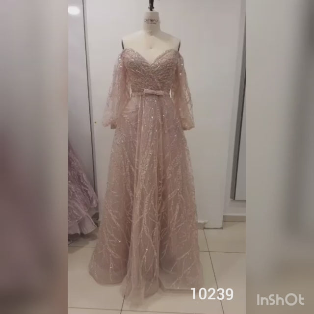 Catwalk Couture 10239